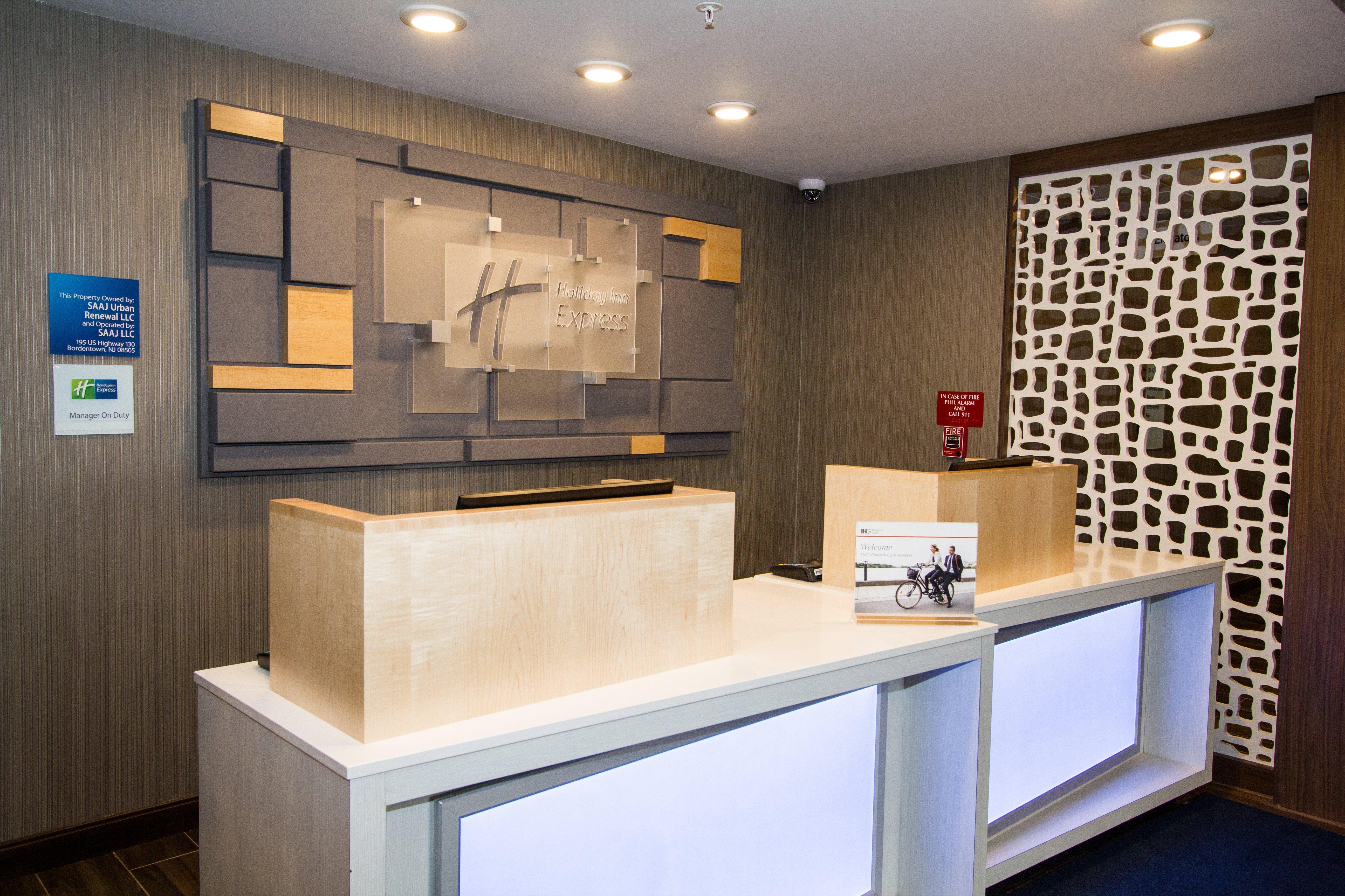 Holiday Inn Express Bordentown - Trenton South By Ihg Exterior foto